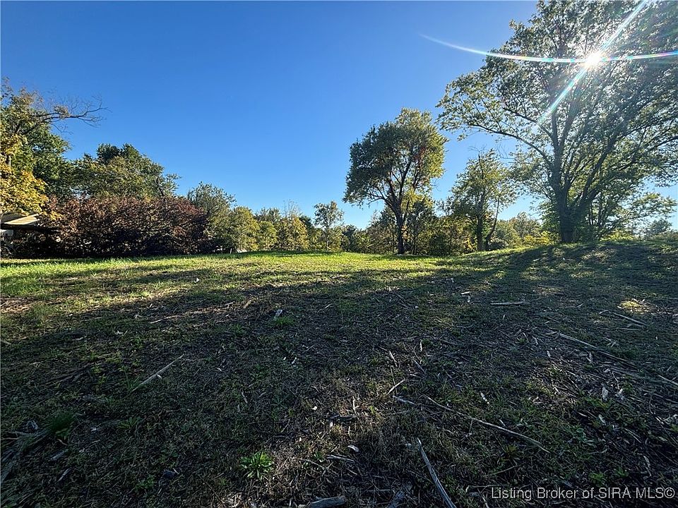 2nd image of 3903 Paoli Pike