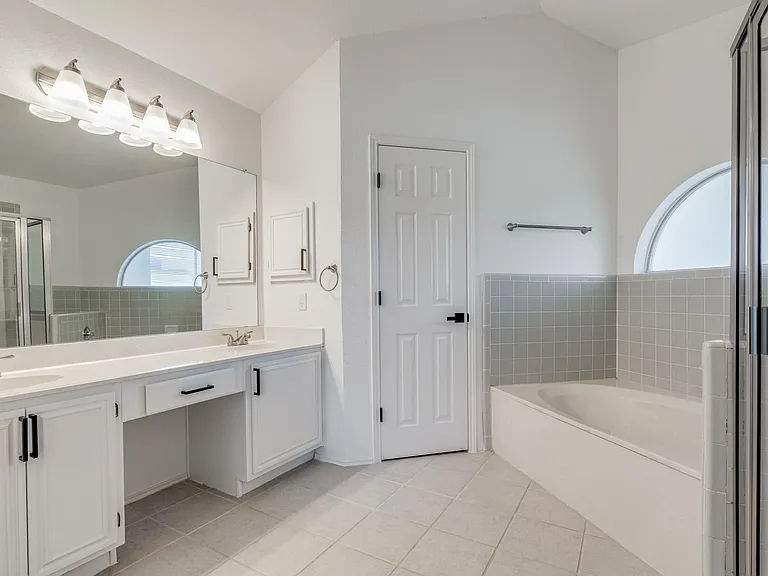 6841 Bellehaven Dr — Photo 15