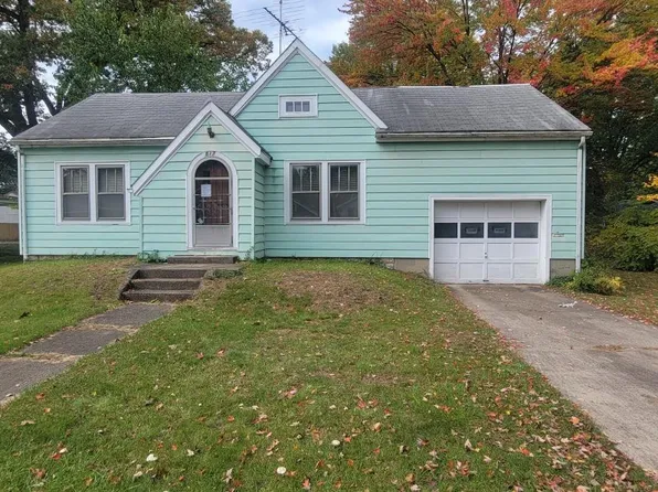 517 S Calumet Ave, Michigan City, IN 46360