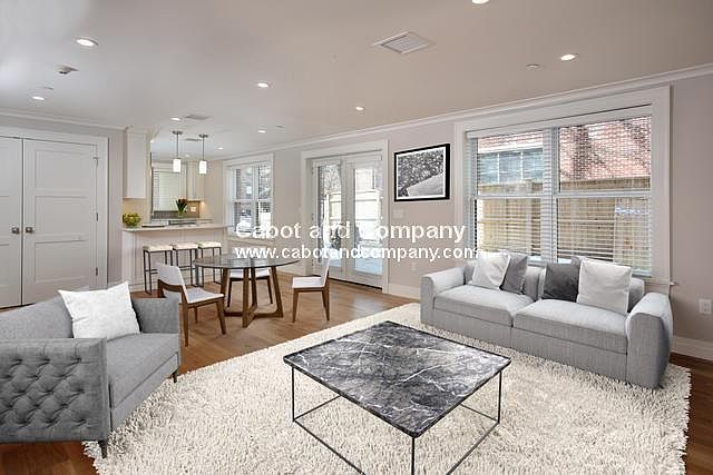 1st image of 36 Longwood Ave #11