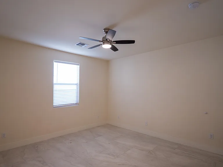 1620 E Hedrick Dr #1 — Photo 8