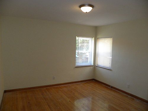 5th image of 6611-6613 Devonshire Ave
