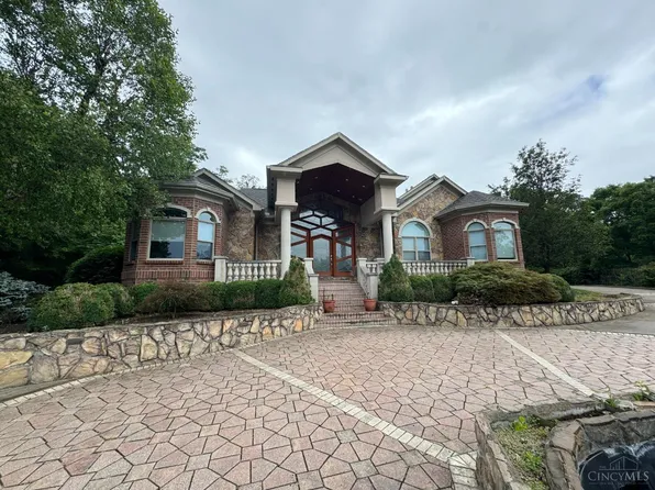 7601 Sheed Rd, Cincinnati, OH 45247
