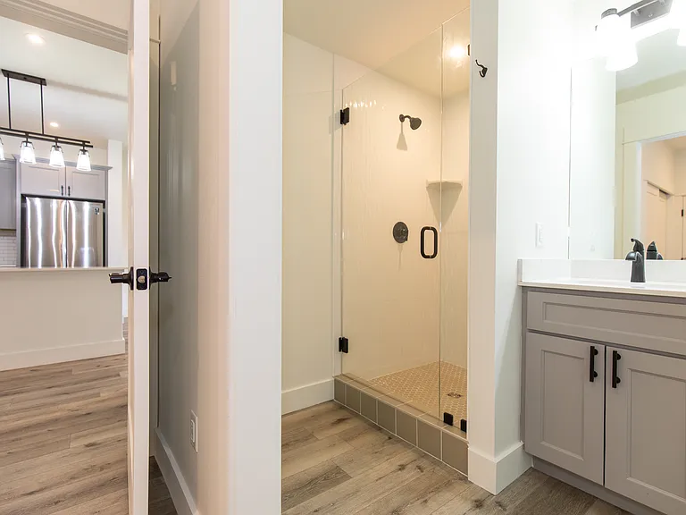1704 Lincoln St #A — Photo 16