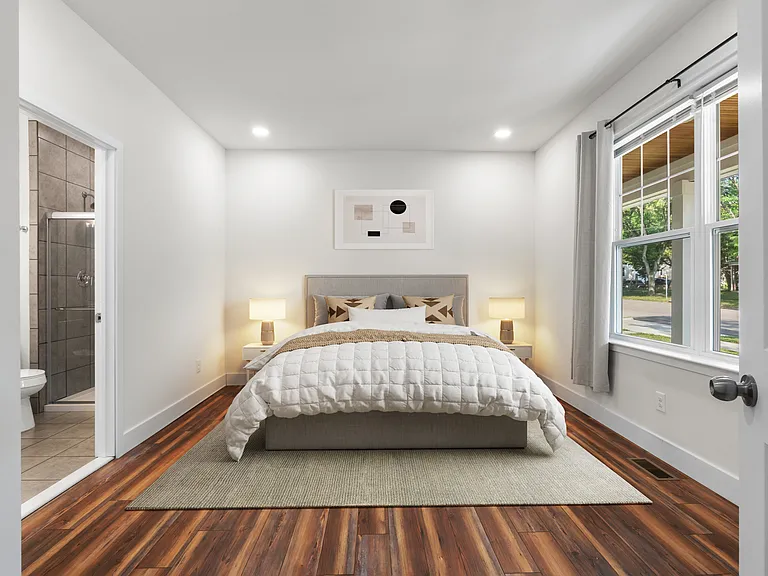 435 Hiscock St — Photo 16