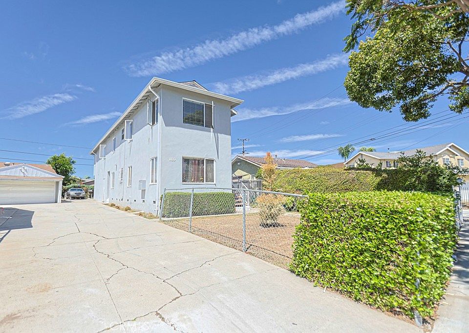 1st image of 1139 E 67th St