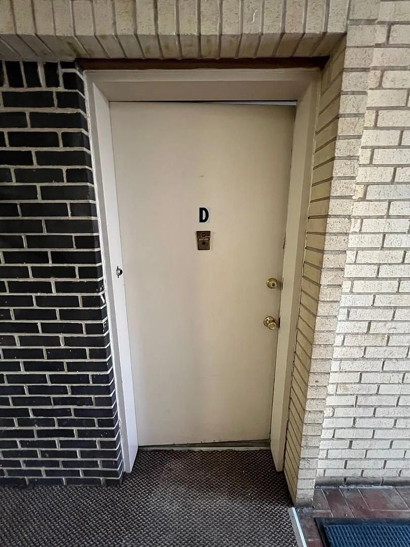 Creve Couer CONDO! — Photo 4