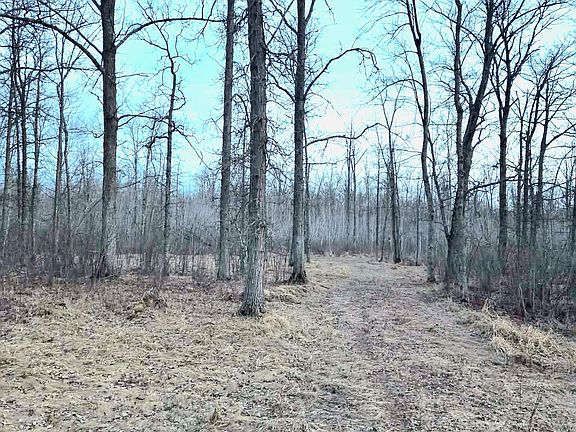 2nd image of 194X Old Creamery Rd