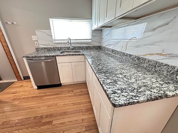 5th image of 1610 Progress Ave