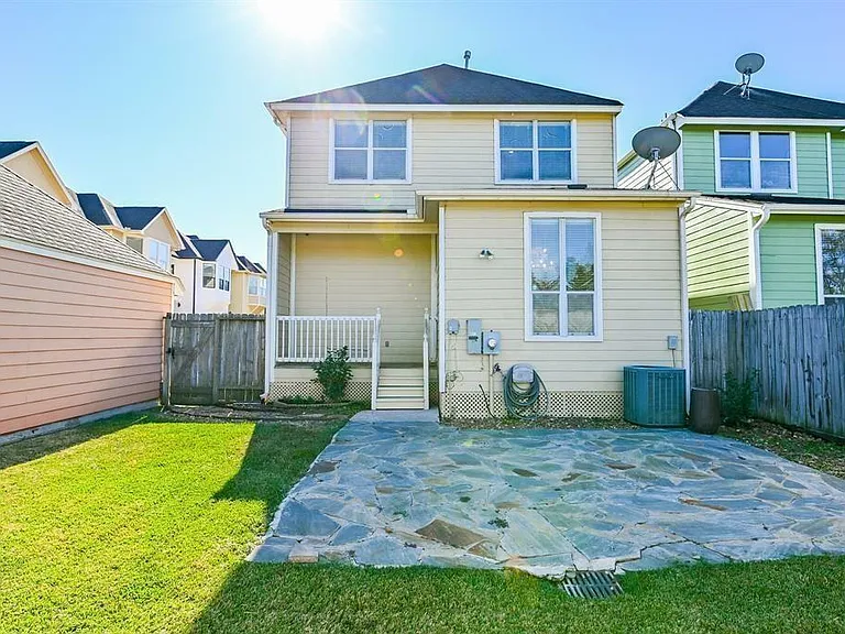 802 Garden Trace Ln — Photo 22