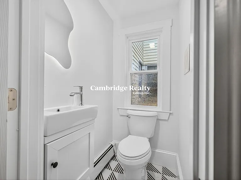 114 Woodstock St #2T — Photo 9