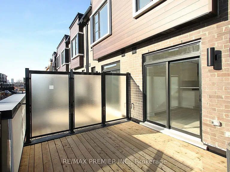 128 Brockley Dr — Photo 3