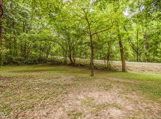 608 Scarlett Rd, Dandridge, TN 37725
