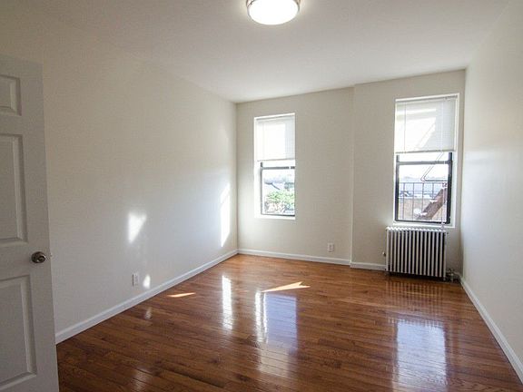 4th image of 4146 50th St APT 4J