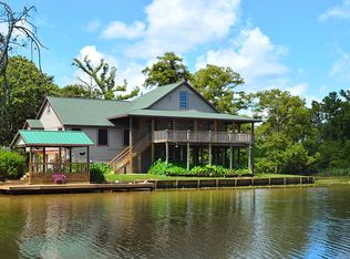 16893 Boondocks Rd, Beaumont, TX 77705