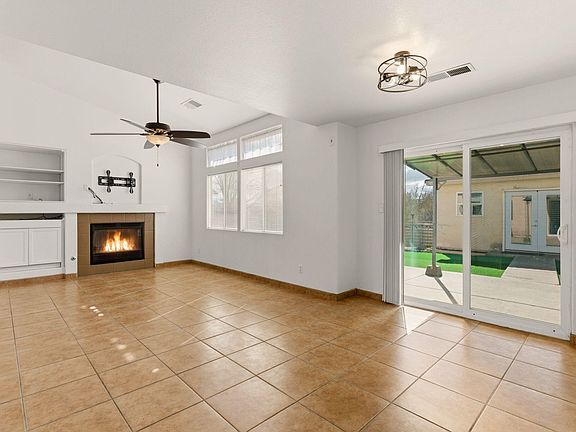 3rd image of 4214 Skyview Crest Rd NW