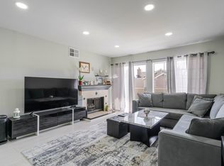 20235 Keswick St Unit 212, Winnetka, CA 91306