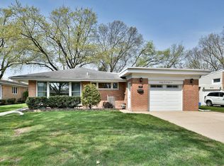 9526 Oleander Ave, Morton Grove, IL 60053