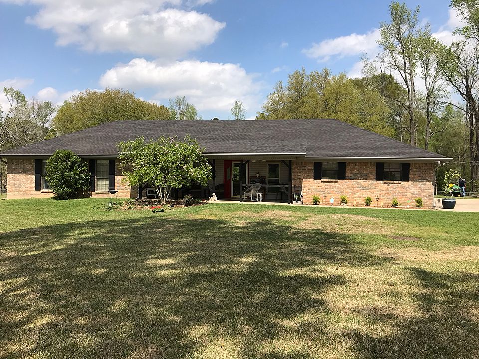 1st image of 402 Lakeview Dr