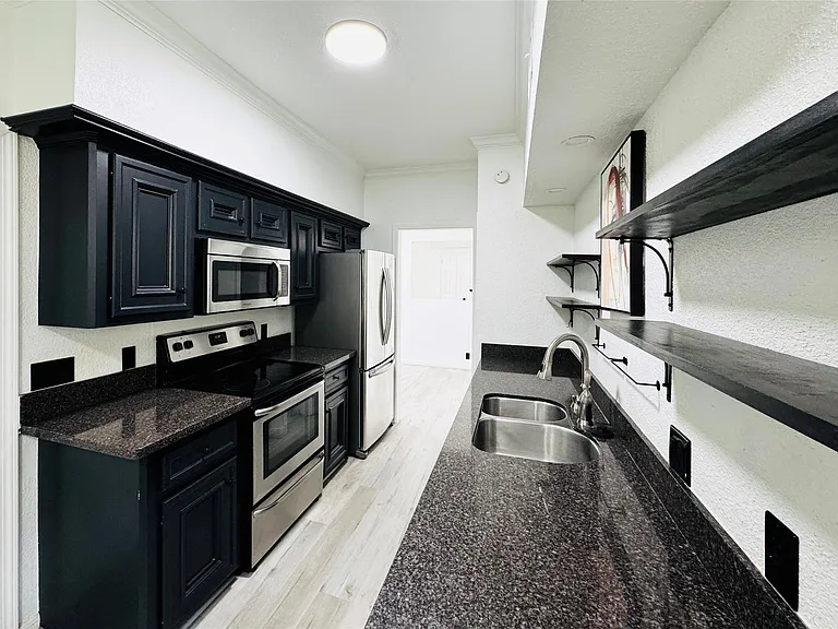 2323 Augusta Dr #43 — Photo 8