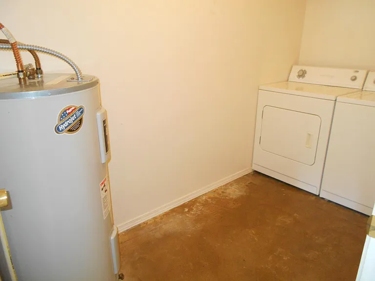 2950 E Palouse River Dr — Photo 9