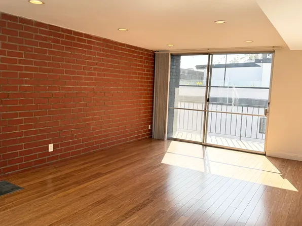 1211 Horn Ave APT 303, West Hollywood, CA 90069
