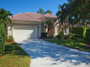 6886 Mill Run Cir, Naples, FL 34109