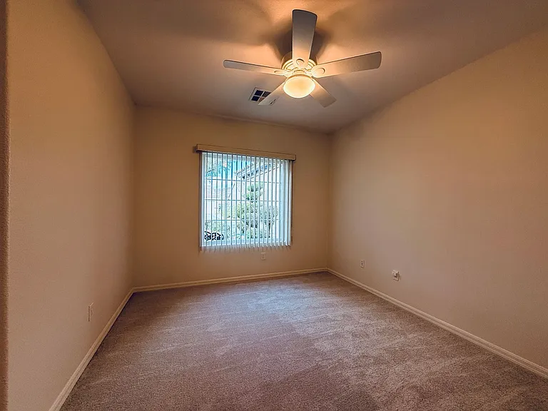 2119 Gunnison Pl — Photo 5