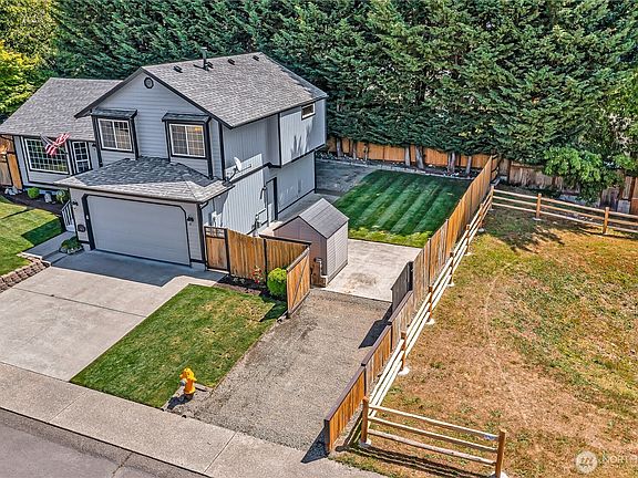 4th image of 32116 Sunny Lane