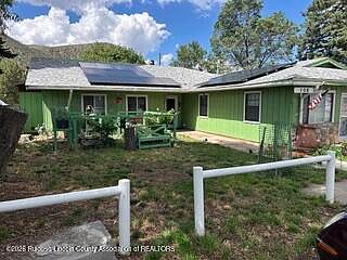 2nd image of 108 Horton Cir