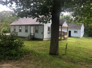 35 4th St, Mexico, ME 04257