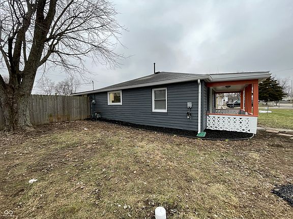 3rd image of 3314 S Parker Ave