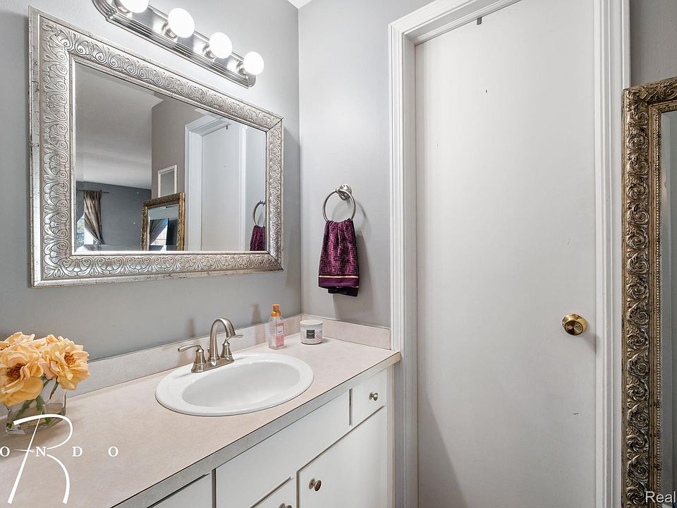 22817 Overlake St, photo 20