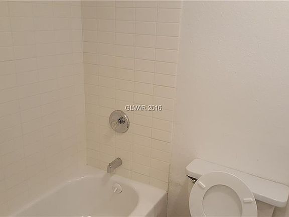 5th image of 3908 Palos Verdes St #1