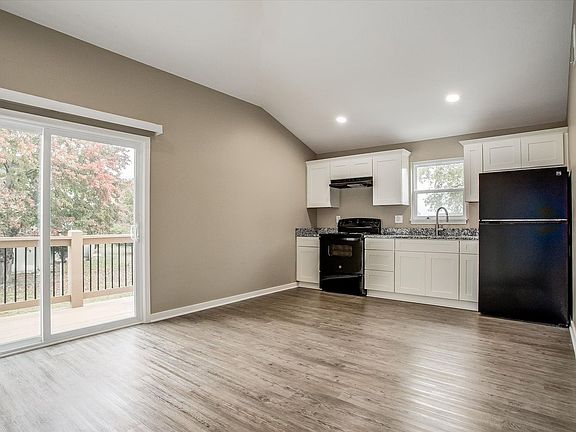 2nd image of 6200 E 127th St #2