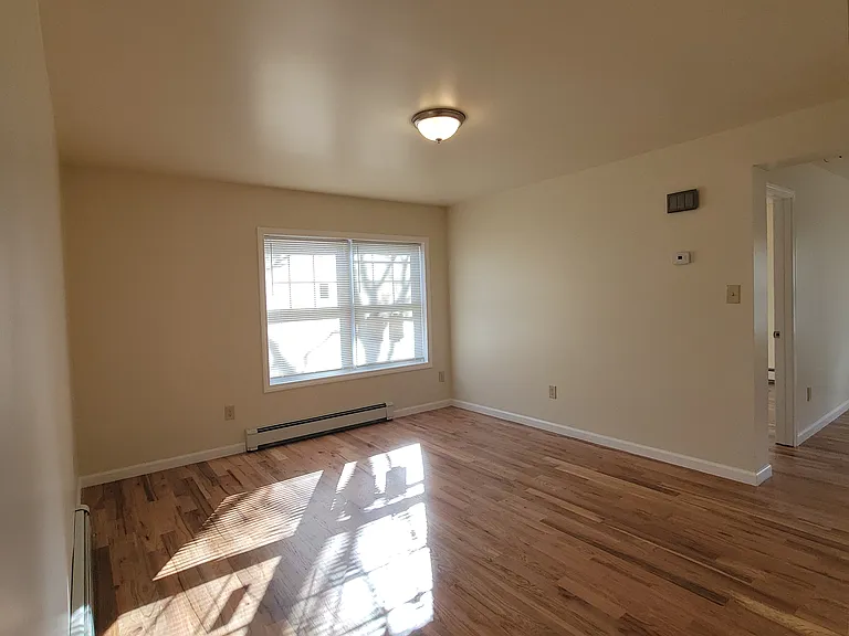 127 Carlisle St #2 — Photo 1