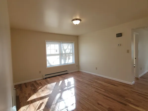 127 Carlisle St Unit 2, New Haven, CT 06519