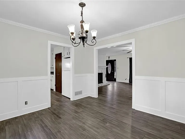 2683 Ashworth Cir — Photo 18