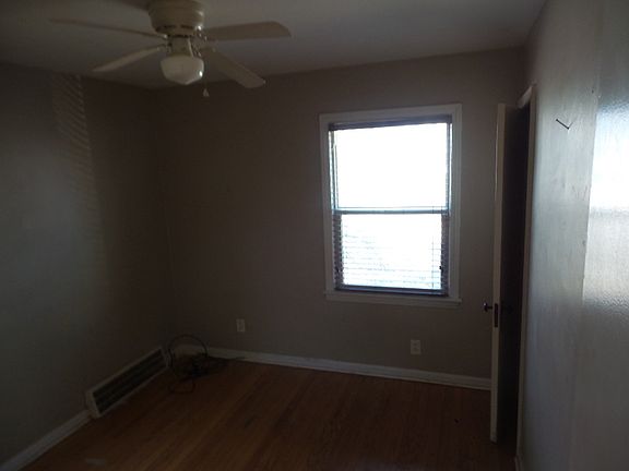 4th image of 20056 Washtenaw St