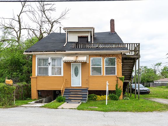 5th image of 14206 Wood St