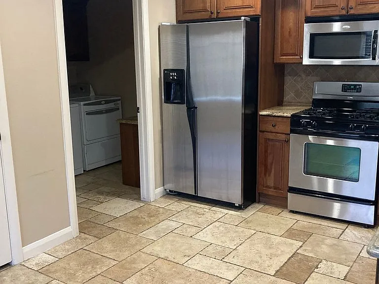 370 W 1425 N #40 — Photo 12