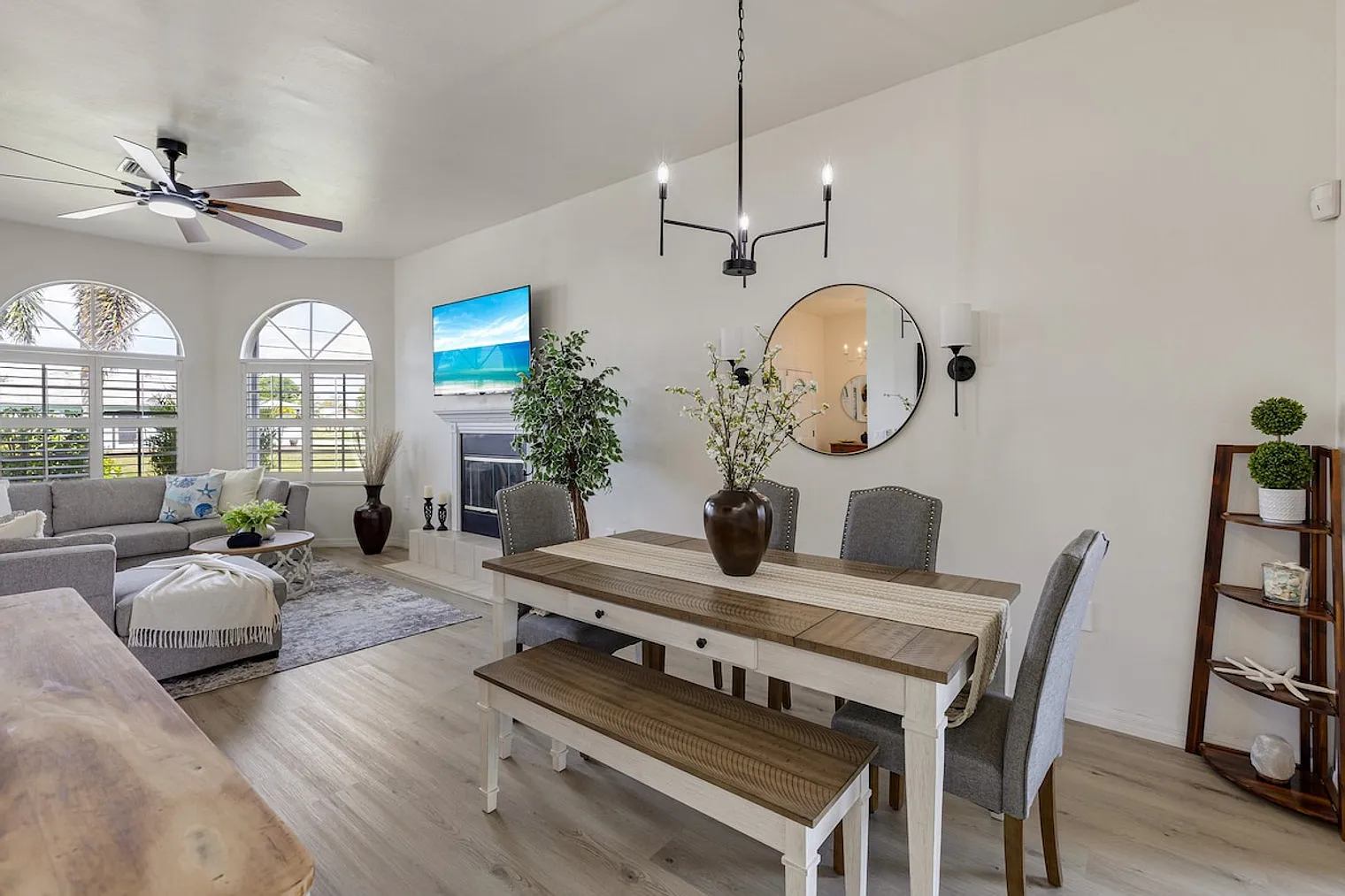 3 bed, 2.0 bath, $5,077 — Photo 2