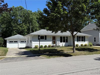 37 Holland Ave, Lancaster, NY, 14086