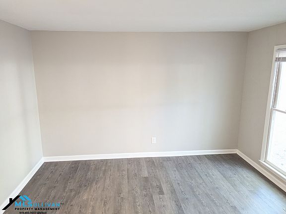 3rd image of 4424 American Dr