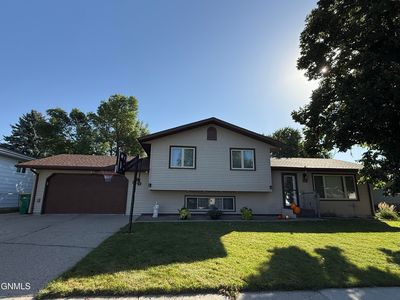 1227 Portland Dr, Bismarck, ND, 58504