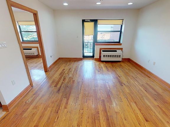 5th image of 8414 143rd St APT 4D