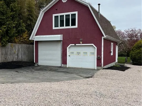 202 Old Mill Ln, Portsmouth, RI 02871