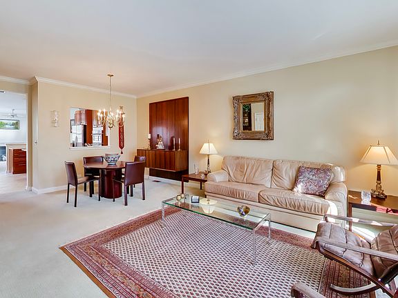 2nd image of 2616 Goldenrod Ln