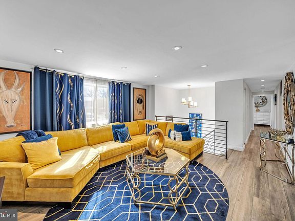 3rd image of 6206 Clinton Way