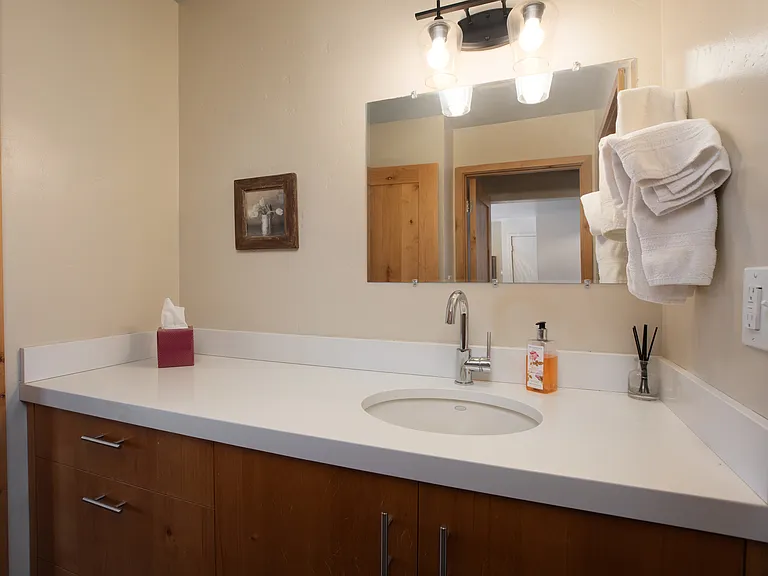 1880 Meadow Ridge Rd #7 — Photo 6